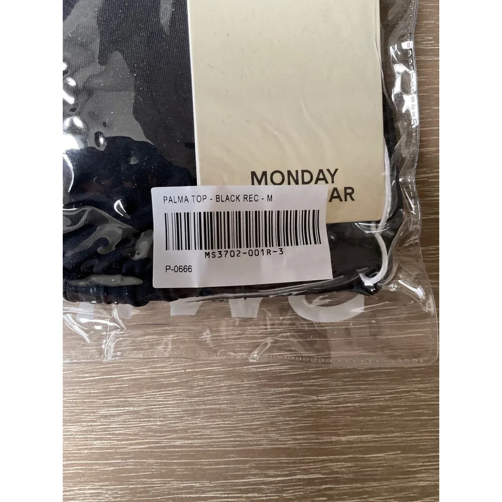 Monday Swimwear Palma Top Black Medium New With Tags